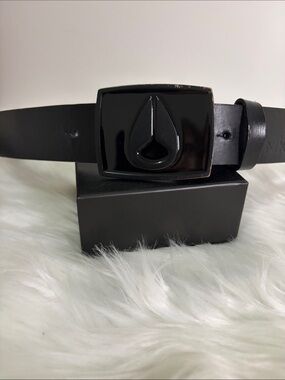 Nixon Black Logo Buckle Men's Belt SIZE XS/S
